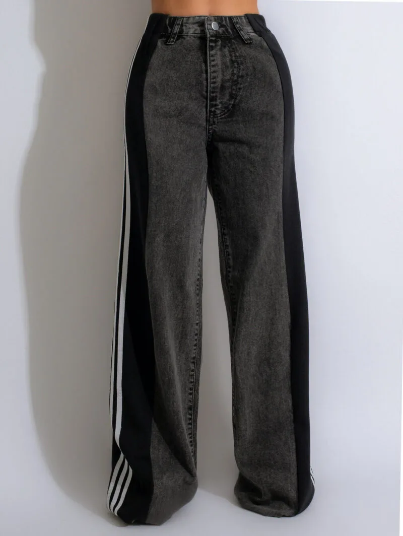 40656D6F-826A-4Fca-926E-29702F9B14F9.Jpg High Waist Wide Leg Denim Pants – Stylish Premium Streetwear Essential