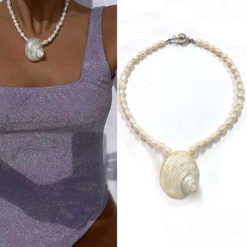 50Faa8D7-C2Bb-4307-B3C5-F07429620030.Jpg Baroque Pearl Conch Necklace