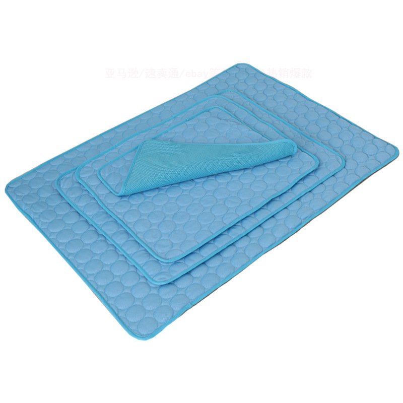 62F2454D-F32C-4A20-8921-1Fc97Dbb80E8.Jpg Premium Dog Cooling Mat – Breathable Summer Comfort
