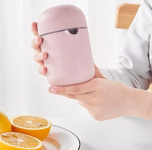 Portable Wheat Straw Citrus Juicer Portable Wheat Straw Citrus Juicer