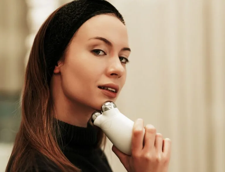 Beauty Gadgets For Women: Top 7 Must-Have Tools That Transform Your Routine 2 Beauty Gadgets For Women