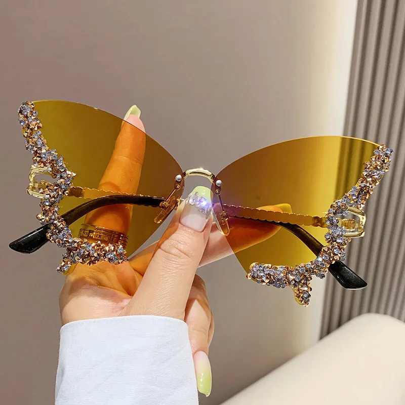 Diamond Butterfly Sunglasses – Premium Luxury Y2K Oversized Rimless Shades